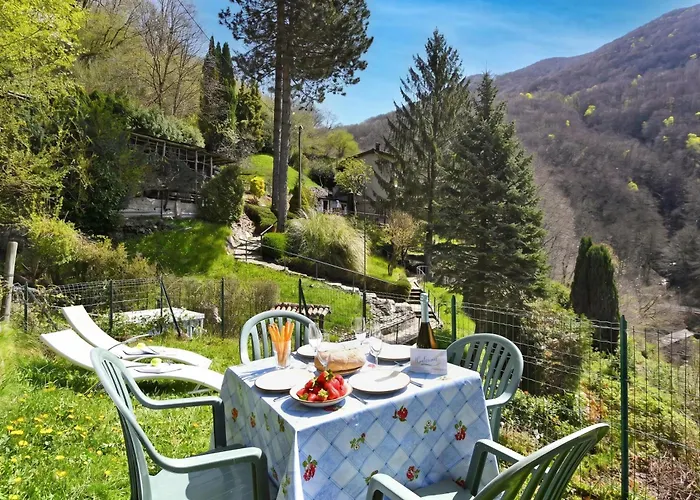 Casa Lara: Cosy Alpine Home Near Lugano + Garden