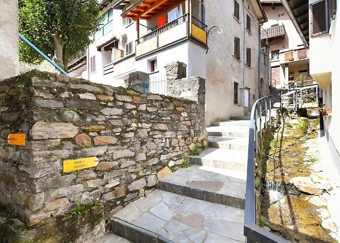 Casa Lara: Cosy Alpine Home Near Lugano + Garden