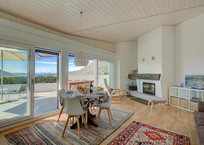 La Ca Da Bre - Garden House With Views - Happy Rentals